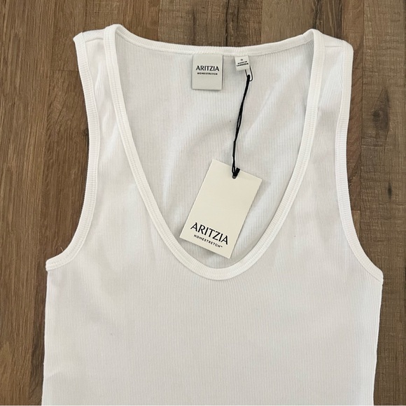 SOLD 🛑 Aritzia HomeStretch™ Rib V-Neck Tank NWT - Picture 5 of 8